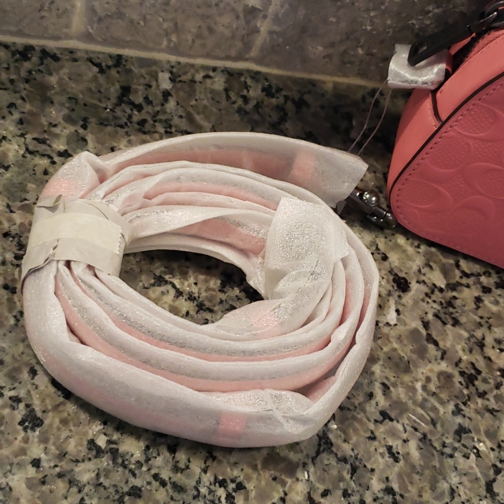 Small pink purse - Picture 3 of 6